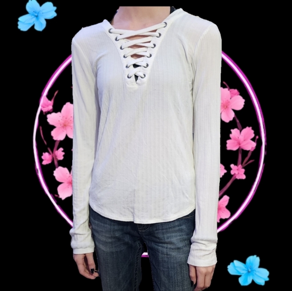 SO BRAND - WHITE LONG SLEEVE - RIBBED TOP - LACE UP NECKLINE - SIZE XS